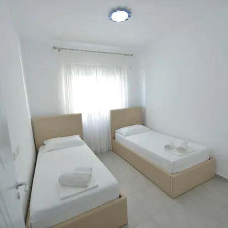 Miramare 3* Sarandë