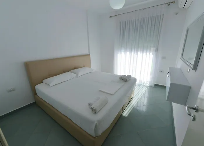 Miramare 3* Sarandë